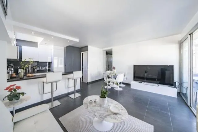 Rooftop La Croisette Apartment